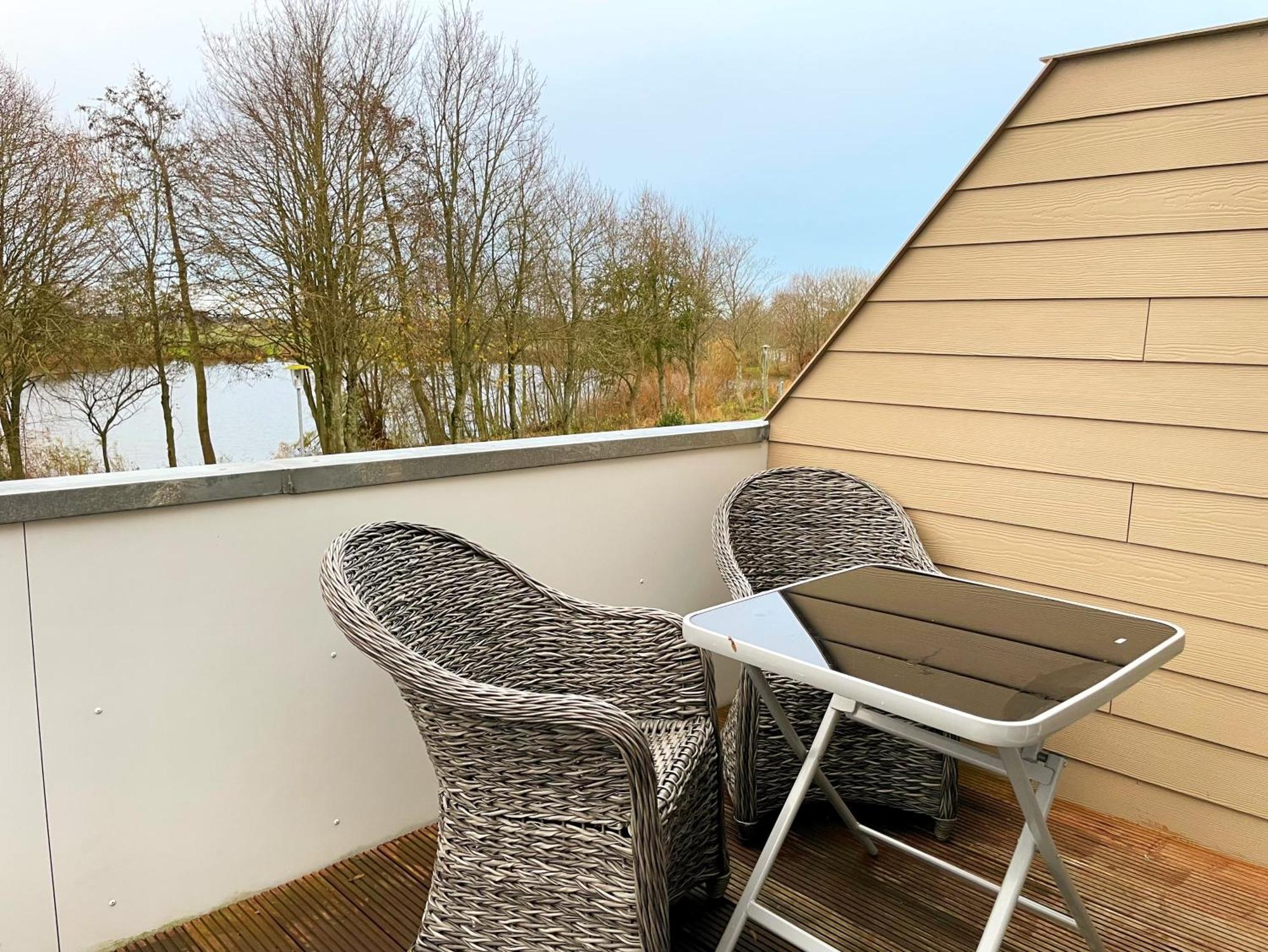 Villa Haus Zwischen Den Wehlen Bei Buesum, 16 Personen Westerdeichstrich Exterior foto